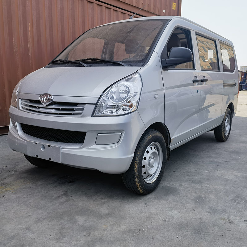M70 Kézi sebességváltó minibusz